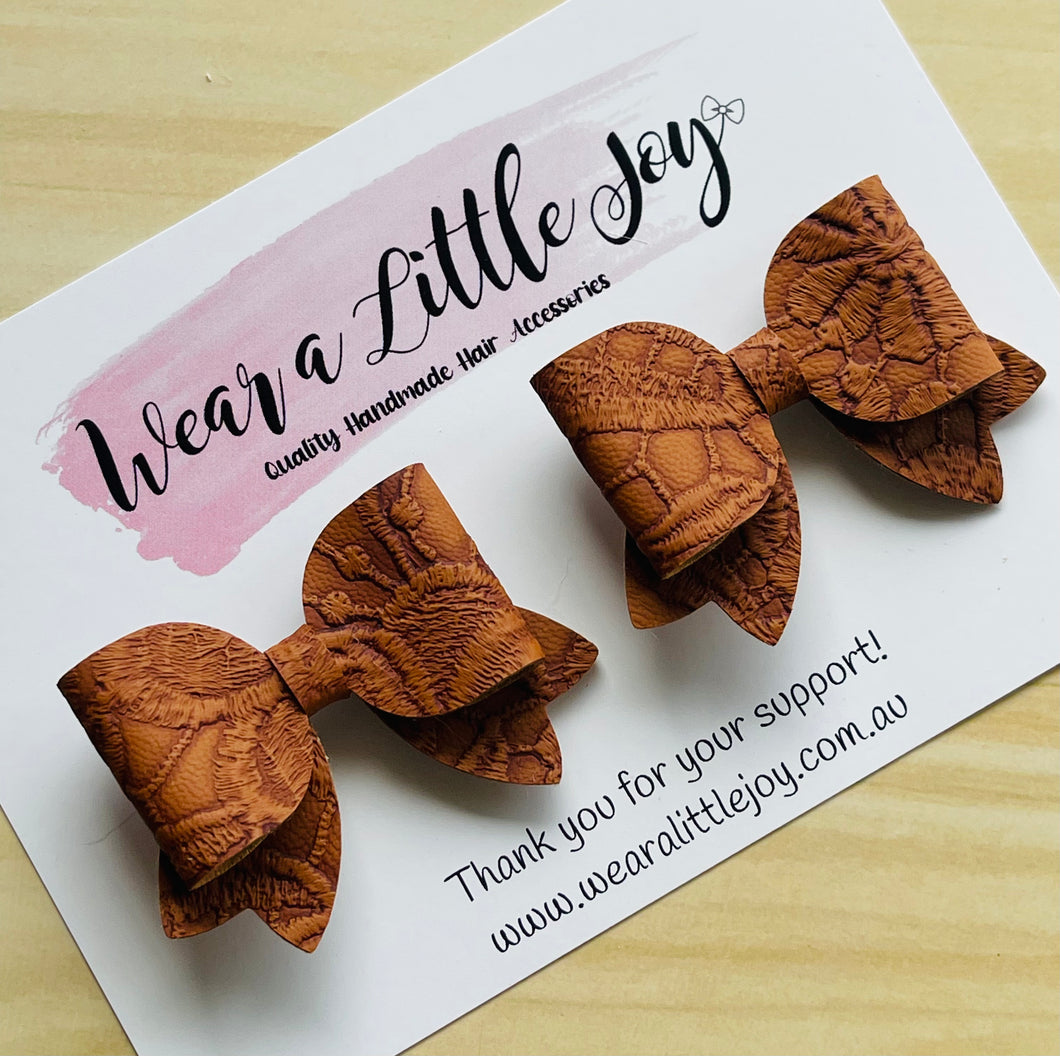 Chestnut Lace